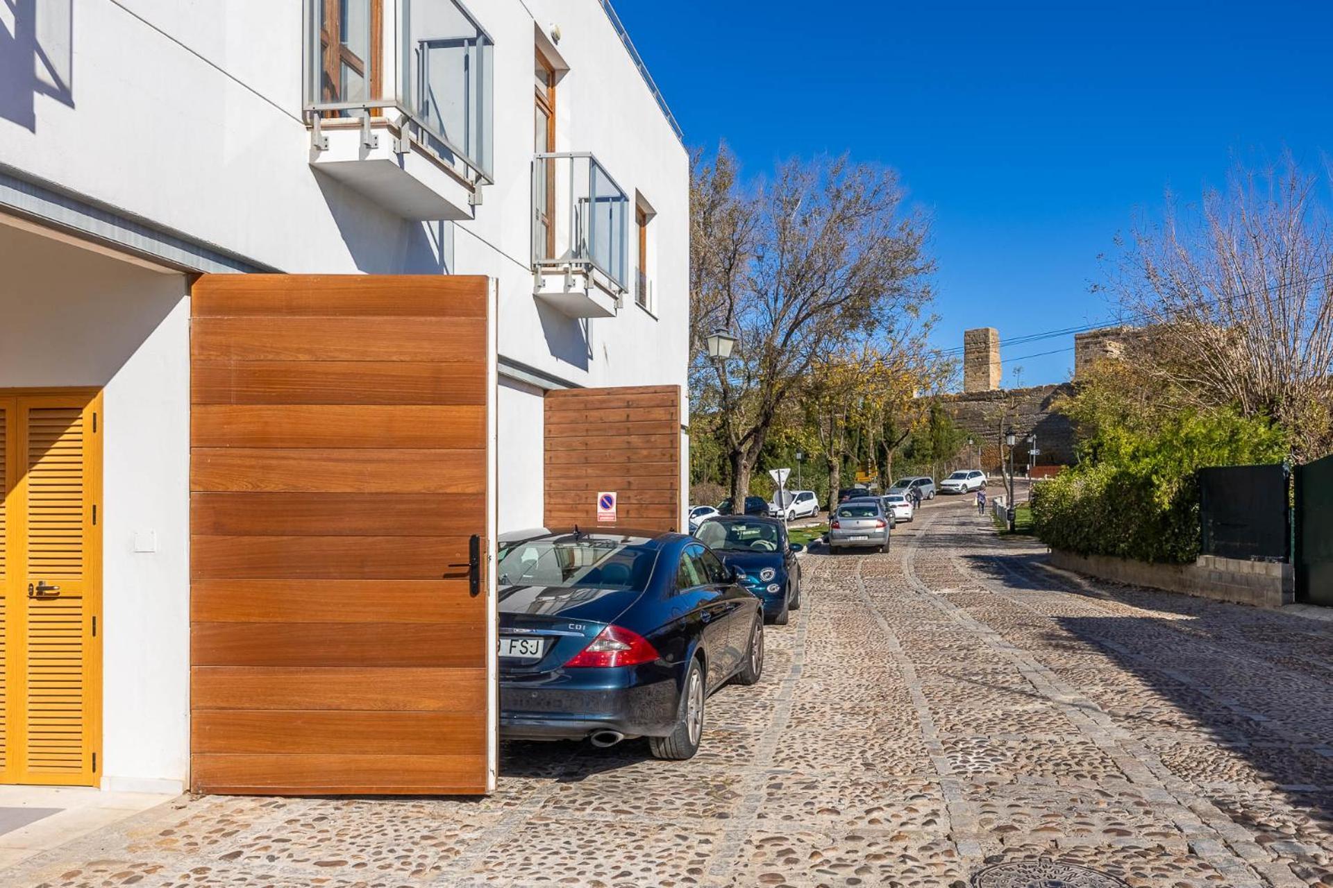 Casa Xanadu - In With Panoramic Views *